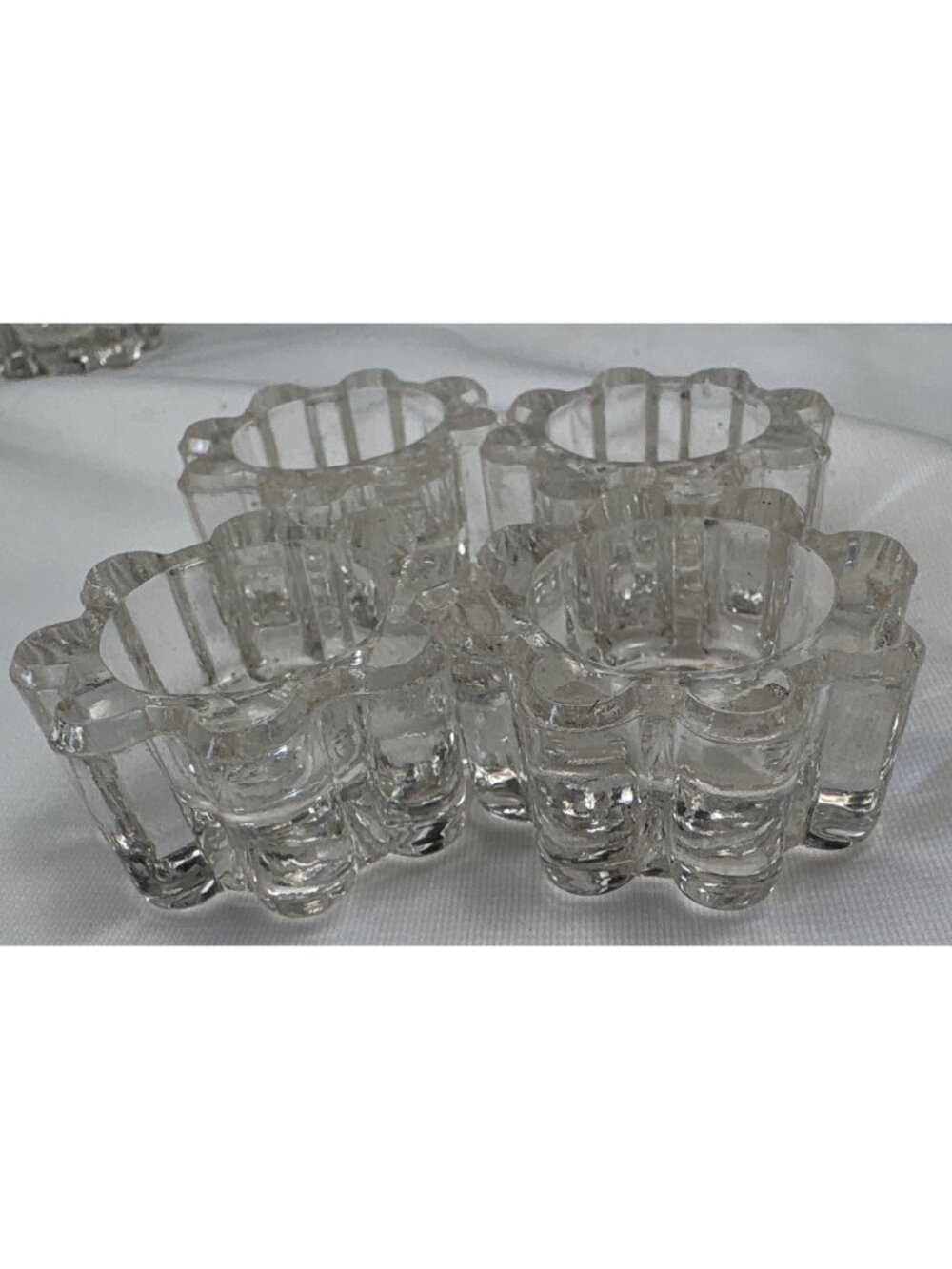 Clear Glass Floral Salt Cellars Set 4 Adorned Starburst Design Vintage - Picture 2 of 12